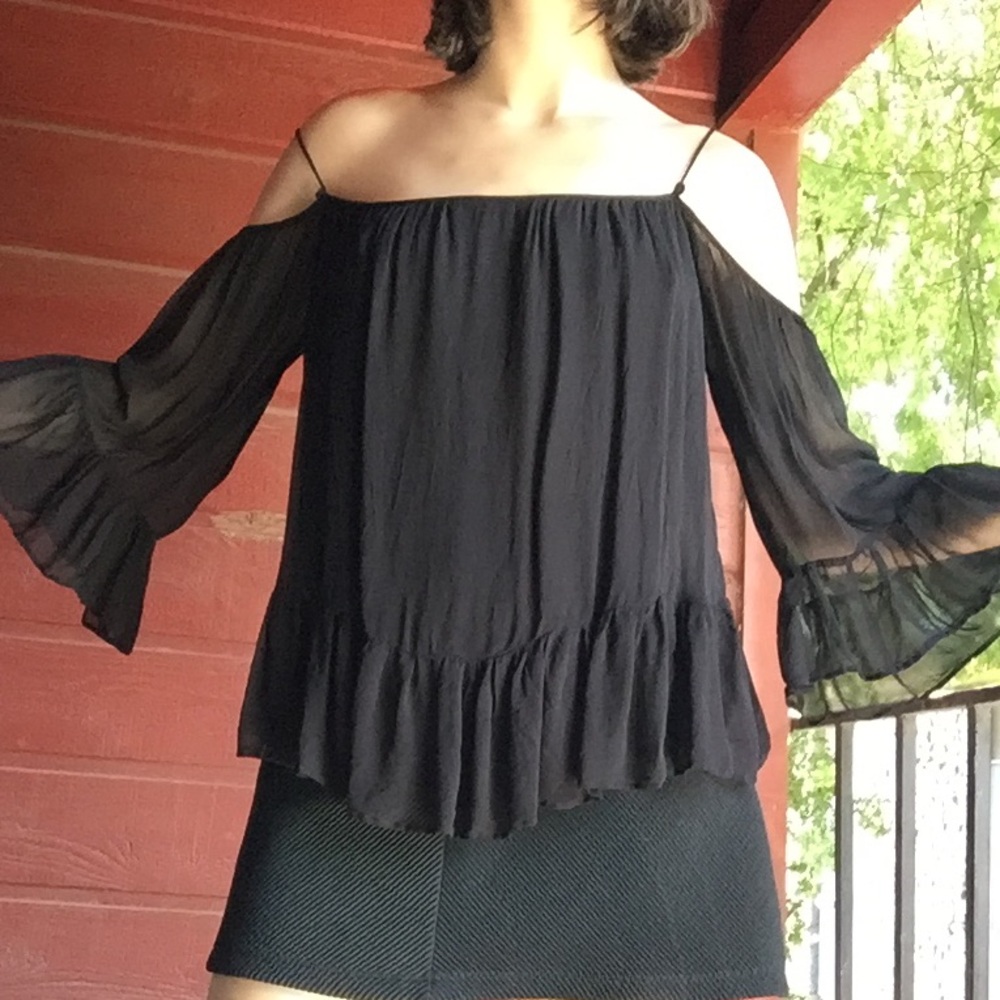 ⚡️SALE⚡️ off the shoulder black evening blouse